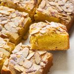 Десертний мікс, який може стати хітом весни та літа: що відомо про Almond Croissant Cookie Bars
